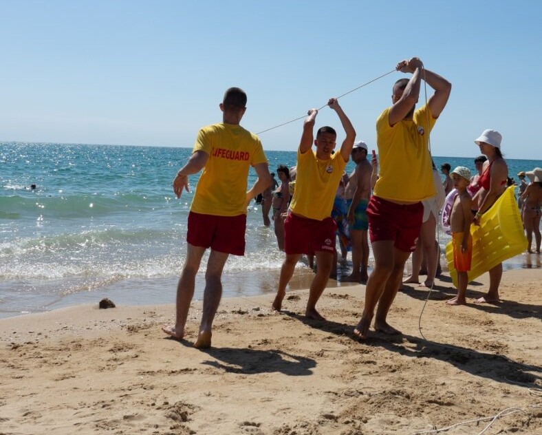 Albena 2026 spasiteli 1