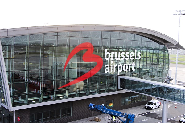 Brussels Airport new logo on building