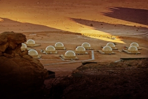 Freedomes-SunCity-Camp-Mars-889x592