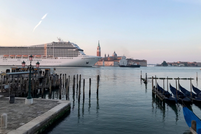 Venice-Cruise_Ship