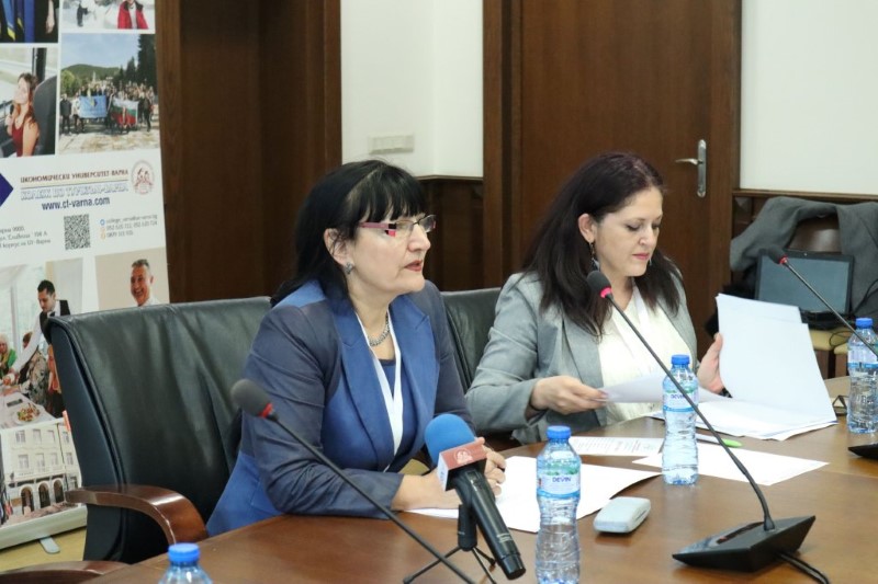 UE 2025 pokolenie Y Z 333