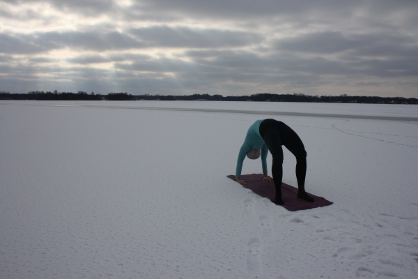 moxie yoga. ashtanga in groningen. yoga on ice 4
