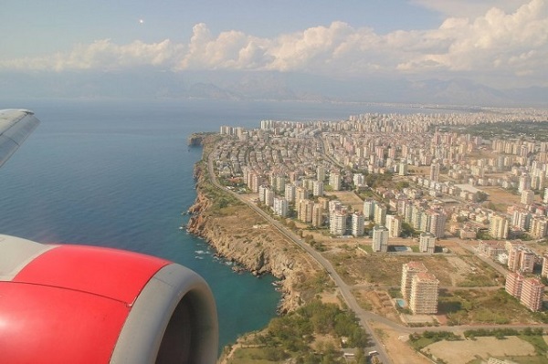 Turcia-turisti-samolet 1