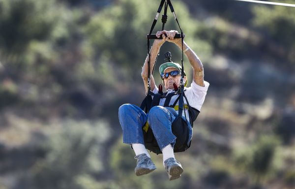 sd-102-year-old-sets-zip-lining-record-20180203